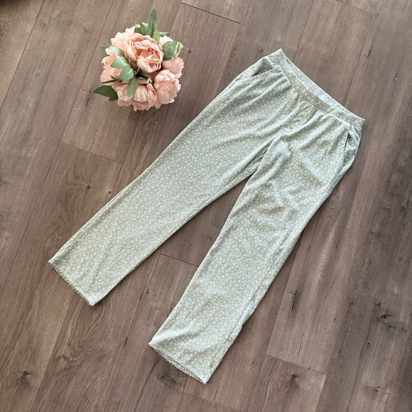 New Laura Ashley Cottage Core Pastel Green Waffle Knit Pajama Pants - Picture 1 of 6